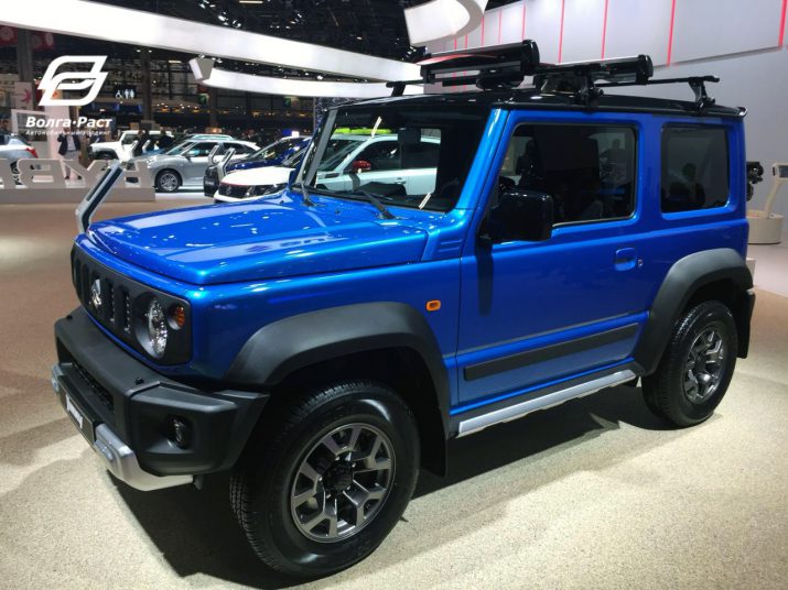 Субкомпактный Suzuki Jimny с полным приводом и скромным расходом топлива